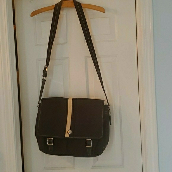 Coach Logo Black Messenger Shoulder Bag - Picture 2 of 12
